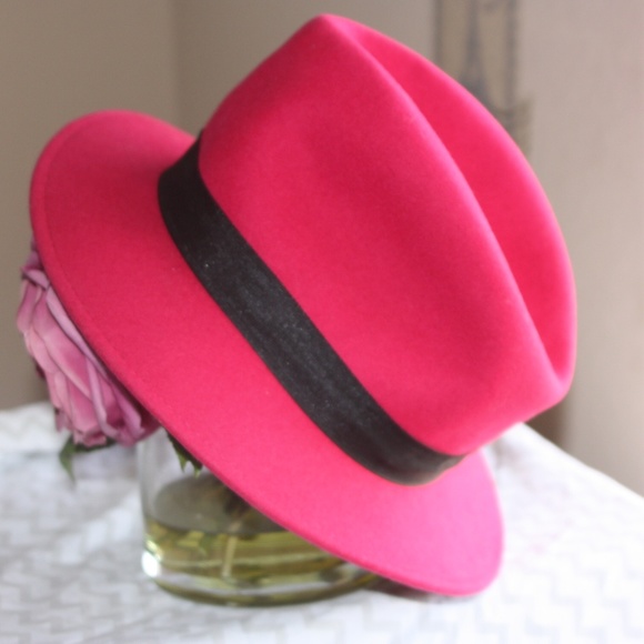 Express Accessories - Express ''Fedora" Pink Hat